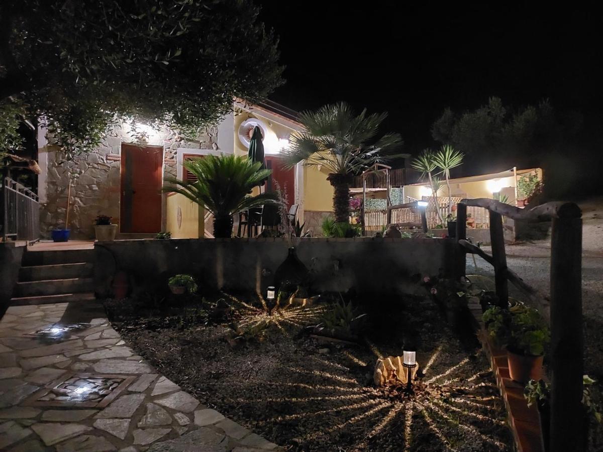 Parco Esmeralda - Family E Breakfast Guest house *
